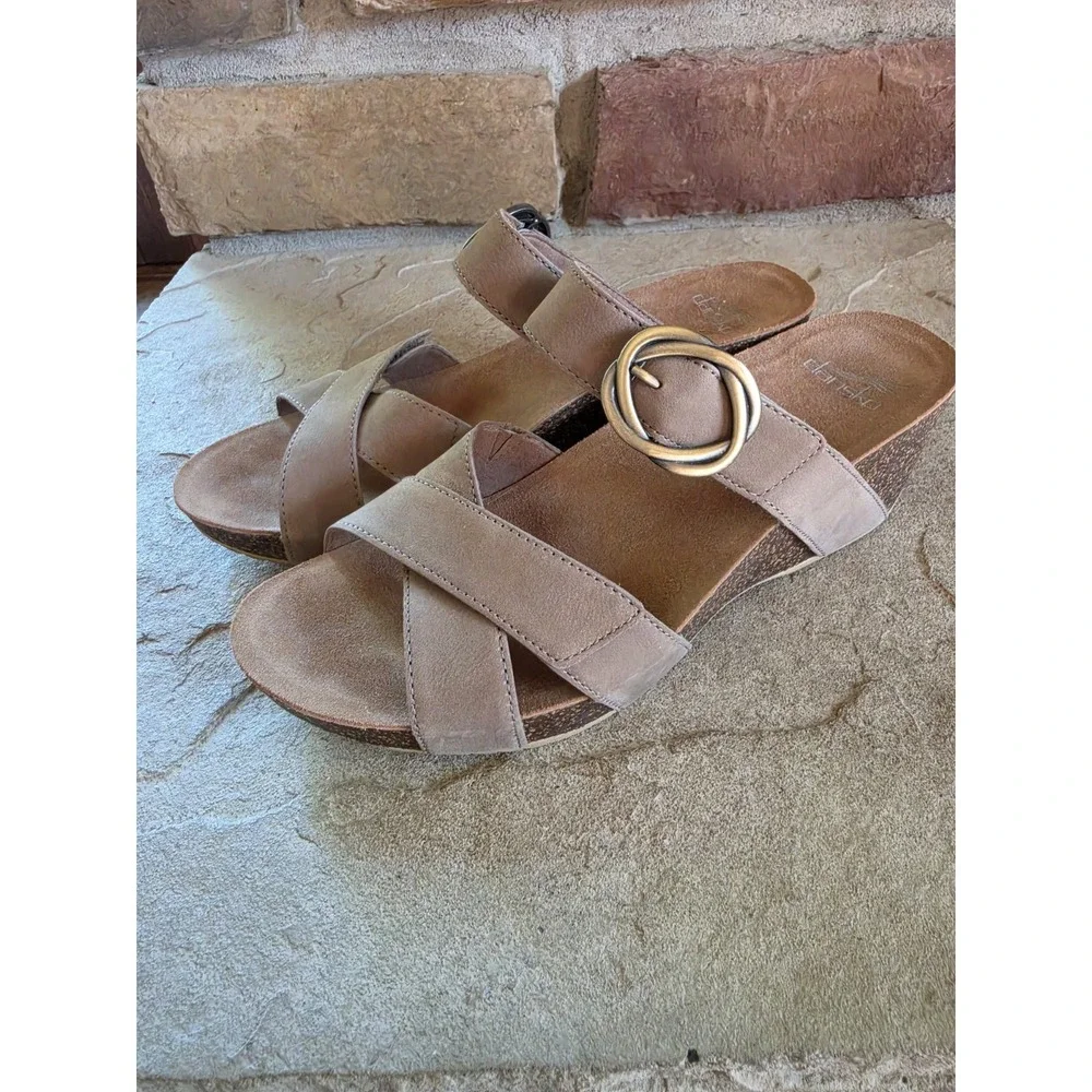 Dansko Susie Sandals Taupe Milled Nubuck Leather Wedge Cork Sz 40/US‎ 9.5-10